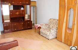 43 mp, 1 camera in zona Camerei de Comert!