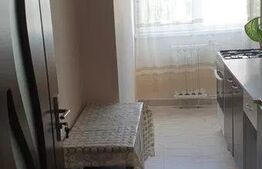 Garsoniera, 28 mp utili, etaj intermediar, zona Bucegi