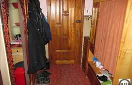 Vanzare 3 camere, decomandat, 65 mp, parcare, izolat termic, boxa, zona Farmec!