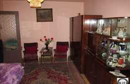 Vanzare 3 camere, decomandat, 65 mp, parcare, izolat termic, boxa, zona Farmec!