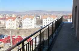 3 camere, semifinisat, imobil nou, cu o terasa de 25 mp!