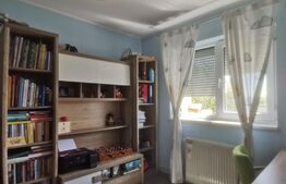 Apartament 3 camere, 67 mp, 2 bai, loc de parcare, zona Tractorul