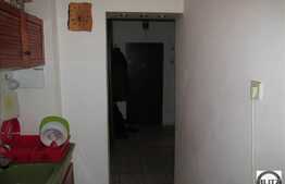 1 camera, 38 mp, partial mobilat, zona Bulevardului 21 Decembrie!