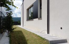 Casa individuala 5 camere, 209 mp, teren 526 mp, Borhanci 