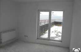 2 camere, 56 mp, balcon, TERASA 60 mp, semifinisat! PRET BUN!Zona Polus Center!