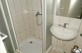 Apartament 3 camere, 71 mp utili, terasa, 2 boxe la subsol, zona strazii Horea!