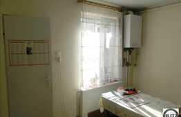 Apartament 3 camere, 71 mp utili, terasa, 2 boxe la subsol, zona strazii Horea!