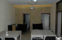 3 camere, semidecomandat, 90 mp, terasa 10 mp, boxa, zona Piata Mihai Viteazu!