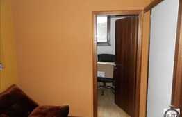 3 camere, semidecomandat, 90 mp, terasa 10 mp, boxa, zona Piata Mihai Viteazu!