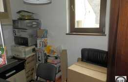 3 camere, semidecomandat, 90 mp, terasa 10 mp, boxa, zona Piata Mihai Viteazu!