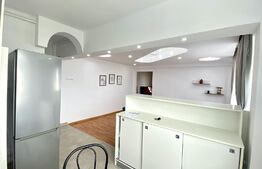 Apartament proaspat renovat de 3 camere, 80mp, zona Centrala