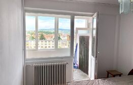 Apartament proaspat renovat de 3 camere, 80mp, zona Centrala