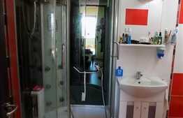 3 camere, 85 mp, terasa 57 mp, boxa, parcare subterana, mobilat complet!