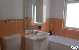 Vanzare 2 camere, 56 mp, balcon, zona strazii Eroilor! Pozitionare Sudica!