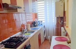 Apartament 2 camere, 43mp, etaj 3/4, balcon, zona Central
