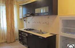 Inchiriere 2 camere, 54 mp, etaj intermediar, zona strazii Eroilor! Loc parcare!