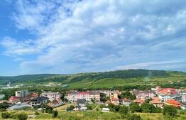 Apartament 3 camere, 77 mp utili + 2 balcoane, orientare sudica cu panorama, garaj, zona Baciu