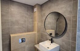 Apartament 2 camere, 49 mp, gradina proprie, parcare, zona Terra 