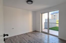 Apartament 2 camere, 49 mp, gradina proprie, parcare, zona Terra 