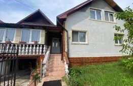  Casă individuală 4 camere, 130 mp, grădină/livadă 800 mp, zona Dambul Rotund