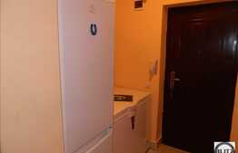 1 camera, 39 mp, balcon, decomandat, imobil nou, zona strazii Eroilor!