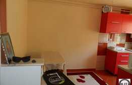 Vanzare 1 camera, 37 mp utili, balcon, decomandat! Zona strazii Stejarului!