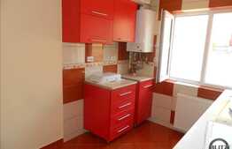 Vanzare 1 camera, 37 mp utili, balcon, decomandat! Zona strazii Stejarului!