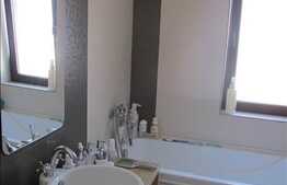 Vanzare mansarda cu 2 camere, 56 mp, 2 balcoane, zona Teilor! POD de 35 mp!