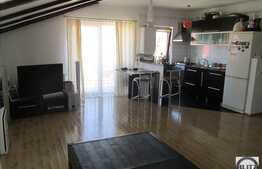 Vanzare mansarda cu 2 camere, 56 mp, 2 balcoane, zona Teilor! POD de 35 mp!