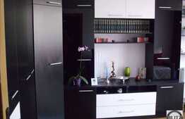 Apartament cu 2 camere,  decomandat, zona strazii Eroilor