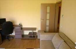 Vanzare mansarda inalta 2 camere, 55 mp, decomandat! Zona Porii! Cu parcare!