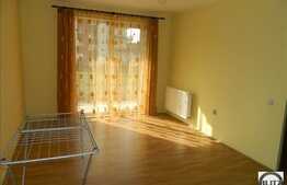 De vanzare 2 camere, 51 mp, decomandat, zona strazii Florilor! Cu parcare!