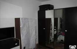 De vanzare 2 camere, 51 mp, decomandat, zona strazii Florilor! Cu parcare!