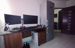 Apartament 3 camere, 44mp, parcare, zona Sesul de Sus