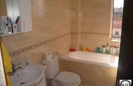 Vanzare apartament cu 3 camere, 104 mp,  zona Oncos