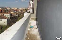 Vanzare 3 camere, semifinisat, 64 mp utili, terasa 30 mp, zona Iulius Mall!