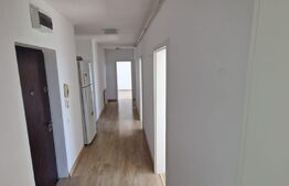 Apartament 3 camere, 71 mp, boxa si loc de parcare subteran, zona Cetatii