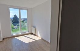 Apartament 3 camere, 71 mp, boxa si loc de parcare subteran, zona Cetatii