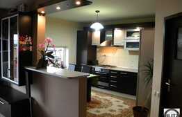 Apartament cochet cu scara interioara, 3 camere, 80 mp, zona Tautiului! Parcare!