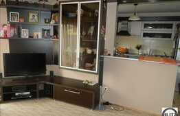 Apartament cochet cu scara interioara, 3 camere, 80 mp, zona Tautiului! Parcare!