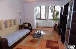 2 camere, decomandat, 67 mp, parcare, zona Hotel Napoca!Mobilat si utilat!