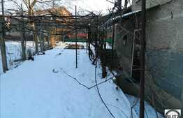 Apartament, 3 camere, 130 mp utili, teren 100 mp, zona strazii Gruia !