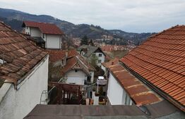 Casă fermecătoare 3 camere, 80mp, complet mobilată/utilată , 212 mp teren, Schei