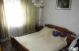 Apartament 2 camere, decomandat, 51 mp, boxa, zona Piata Cipariu