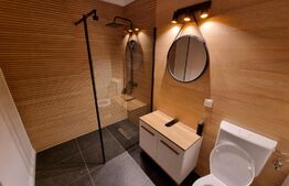 Apartament 3 camere, 52mp, terasa 25mp, parcare, zona Terra