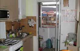 2 camere, semidecomandat, 56.50 mp, balcon, izolat termic, zona strazii Oasului!