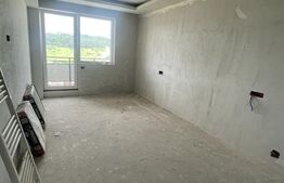 Apartament 3 camere, 76mp, garaj, zona Regal 