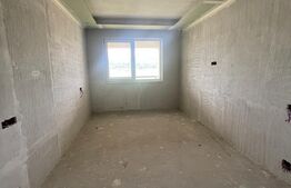 Apartament 3 camere, 76mp, garaj, zona Regal 