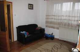 Vanzare apartament 2 camere, 45 mp plus balcon, mobilat, parcare! Zona Real!