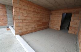 Duplex Select Europa, priveliste superba, 180 mp utili, 230 mp teren, 60mp terase, 140 mp demisol, semifinisat